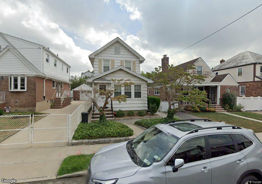 4643 159th St, Flushing, NY 11358 - photo 1