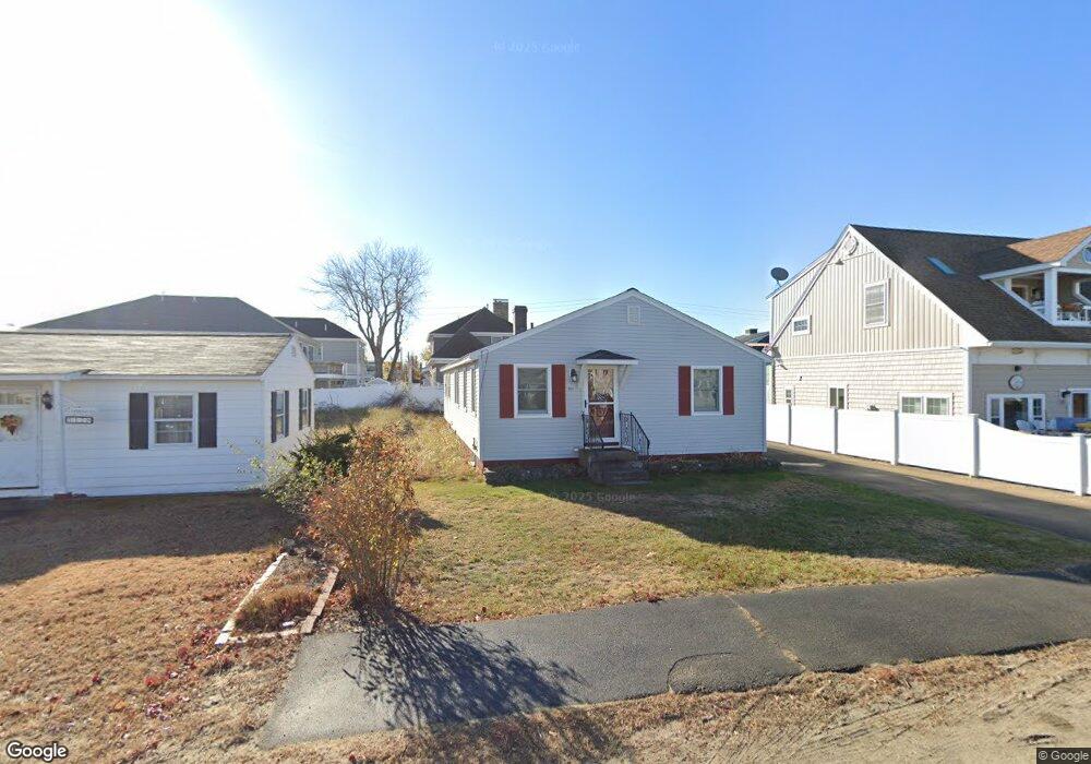 513 Hooksett St, Seabrook, NH 03874 - photo 1