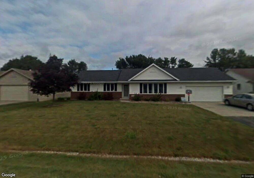 W3074 Springfield Dr, Appleton, WI 54915 - photo 1