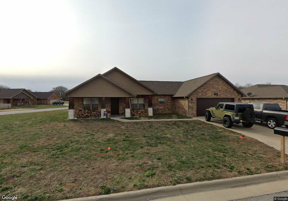 802 Nicholas Ln, Carl Junction, MO 64834 - photo 1