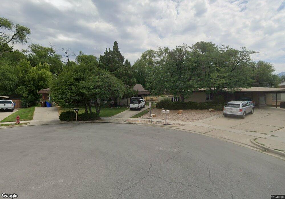 727 E Lois Cir, Midvale, UT 84047 - photo 1