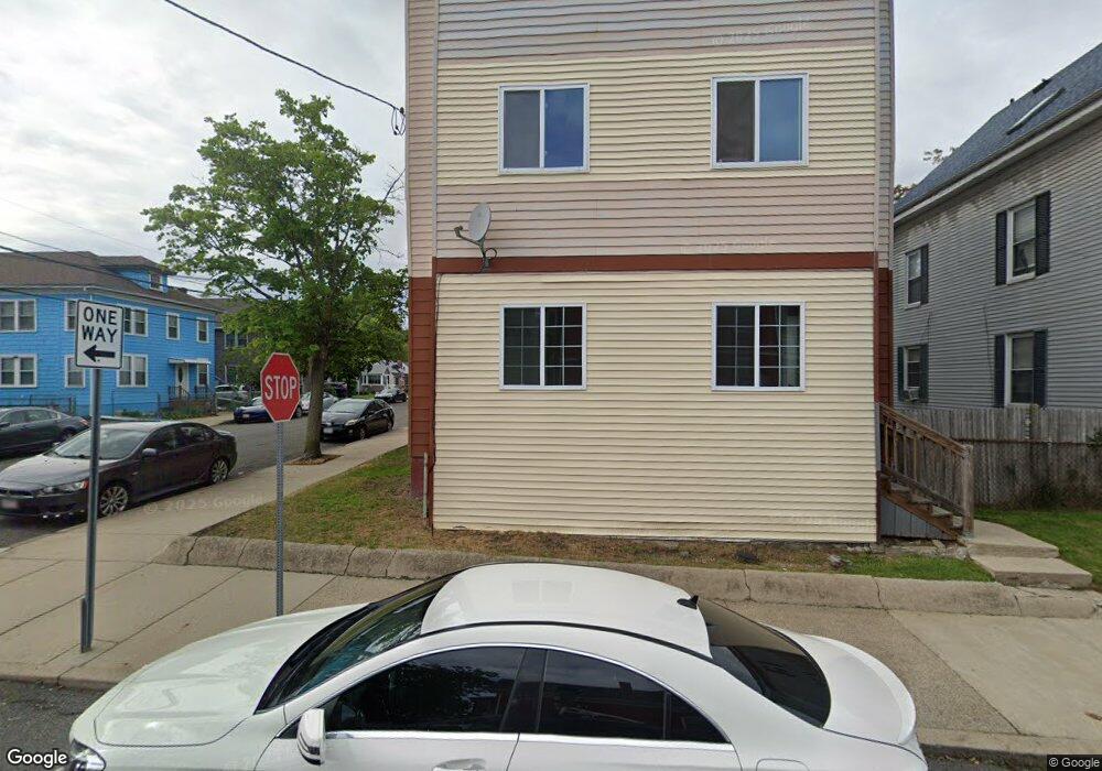 2 Hart St, Lynn, MA 01905 - photo 1