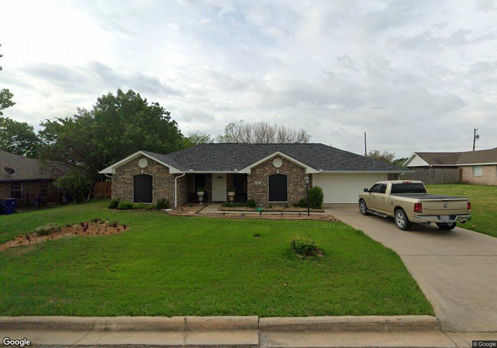 209 Bryant St, Pottsboro, TX 75076 - photo 1