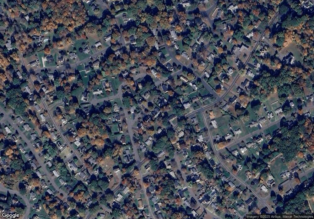 140 Round Hill Rd, Naugatuck, CT 06770 - photo 1