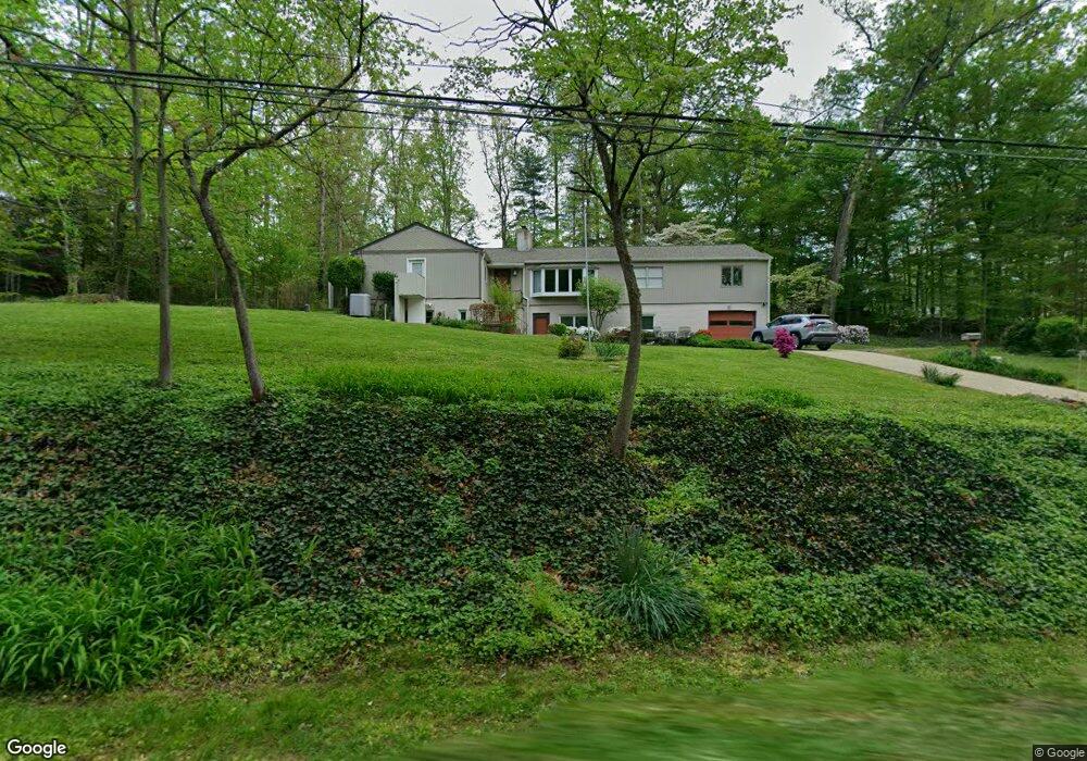 6658 Van Winkle Dr, Falls Church, VA 22044 - photo 1