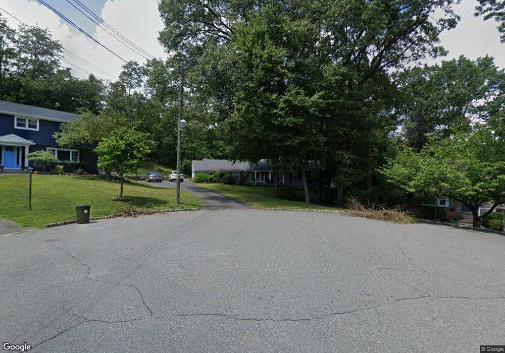 15 Crestview Ct E, Morris Plains, NJ 07950 - photo 1