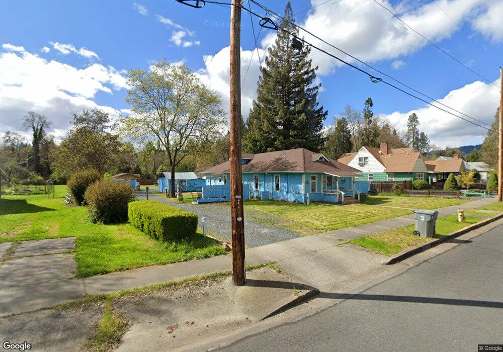 1000 NW Hawthorne Ave, Grants Pass, OR 97526 - photo 1