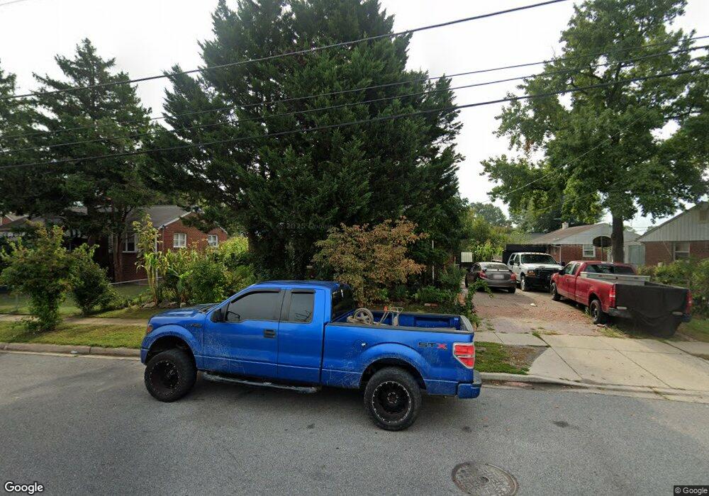 2253 Lewisdale Dr, Hyattsville, MD 20783 - photo 1