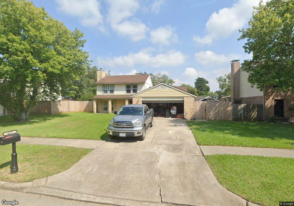 427 Gleneagles Dr, Friendswood, TX 77546 - photo 1