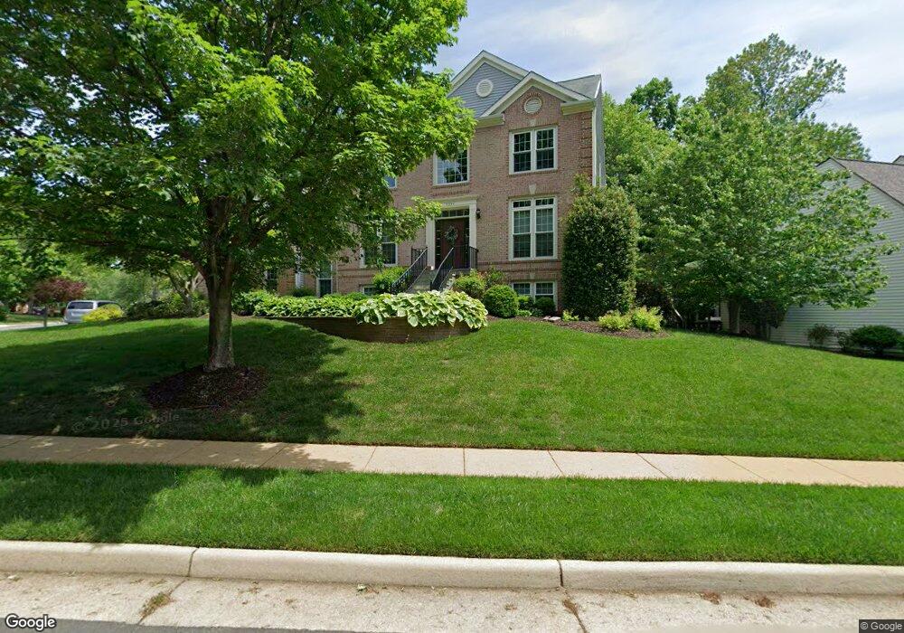 9334 Braymore Cir, Fairfax Station, VA 22039 - photo 1