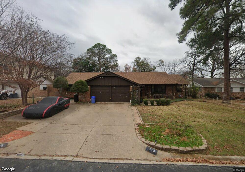 725 W Cheryl Ave, Hurst, TX 76053 - photo 1