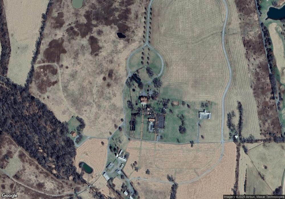 1431 Oakley Ln, Upperville, VA 20184 - photo 1