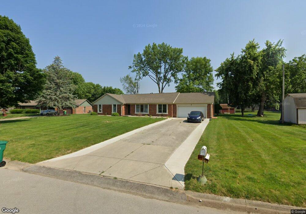 7406 Spruce Ct, Plainfield, IN 46168 - photo 1