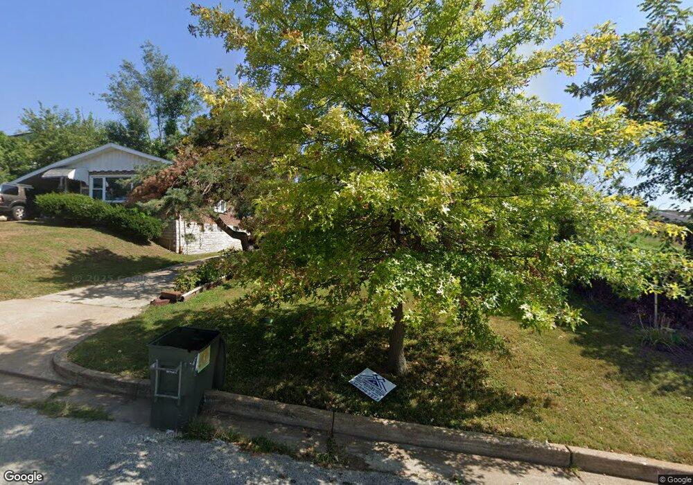 4514 Carrie Ave, Saint Louis, MO 63115 - photo 1