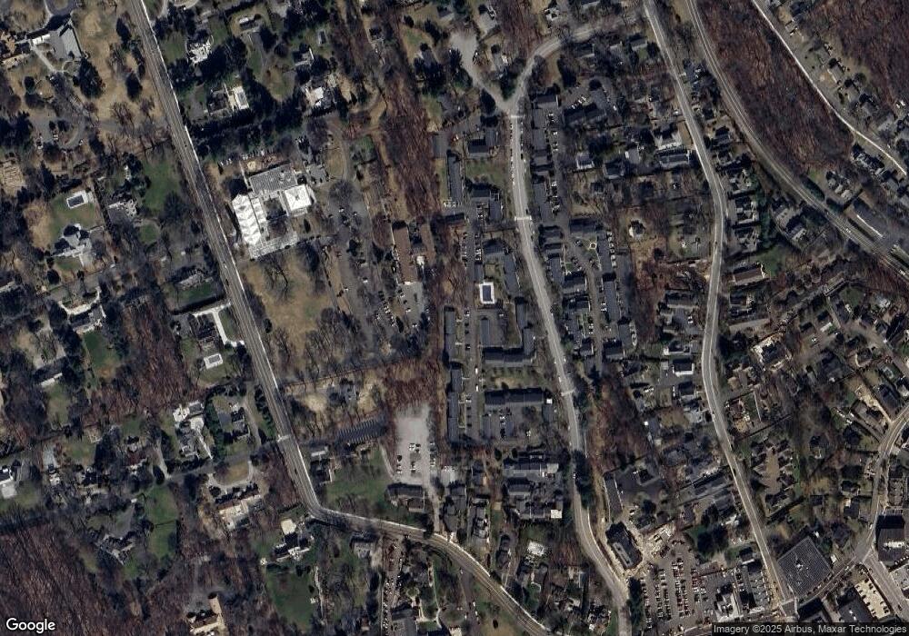 78 Heritage Hill Rd unit D, New Canaan, CT 06840 - photo 1