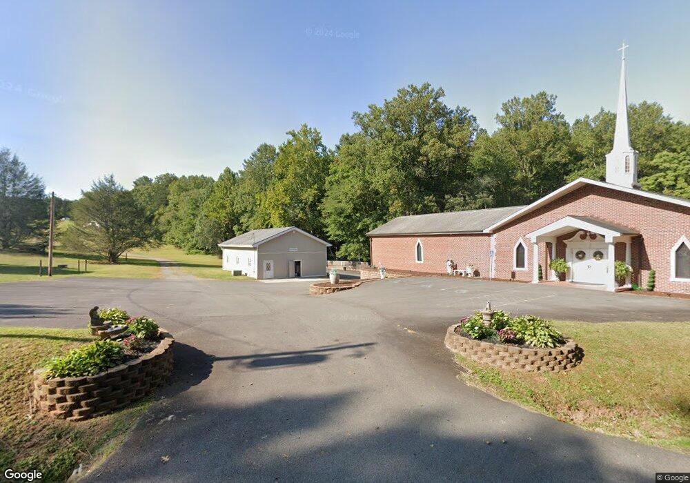 692 Aaron Mountain Rd, Castleton, VA 22716 - photo 1