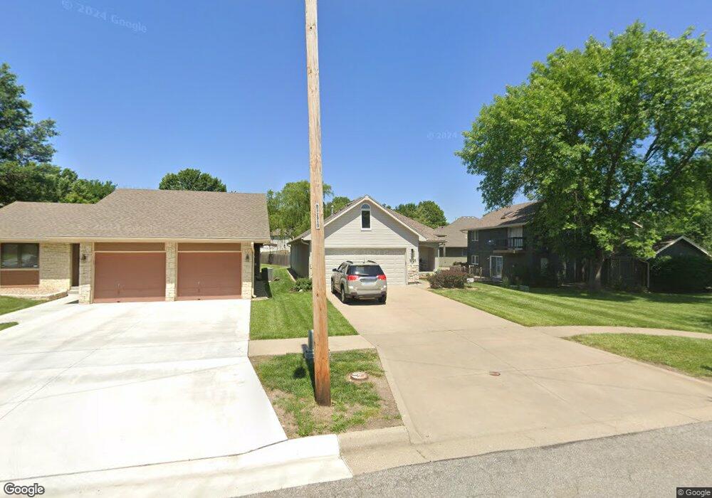 3723 SW Brooklawn Dr, Topeka, KS 66610 - photo 1