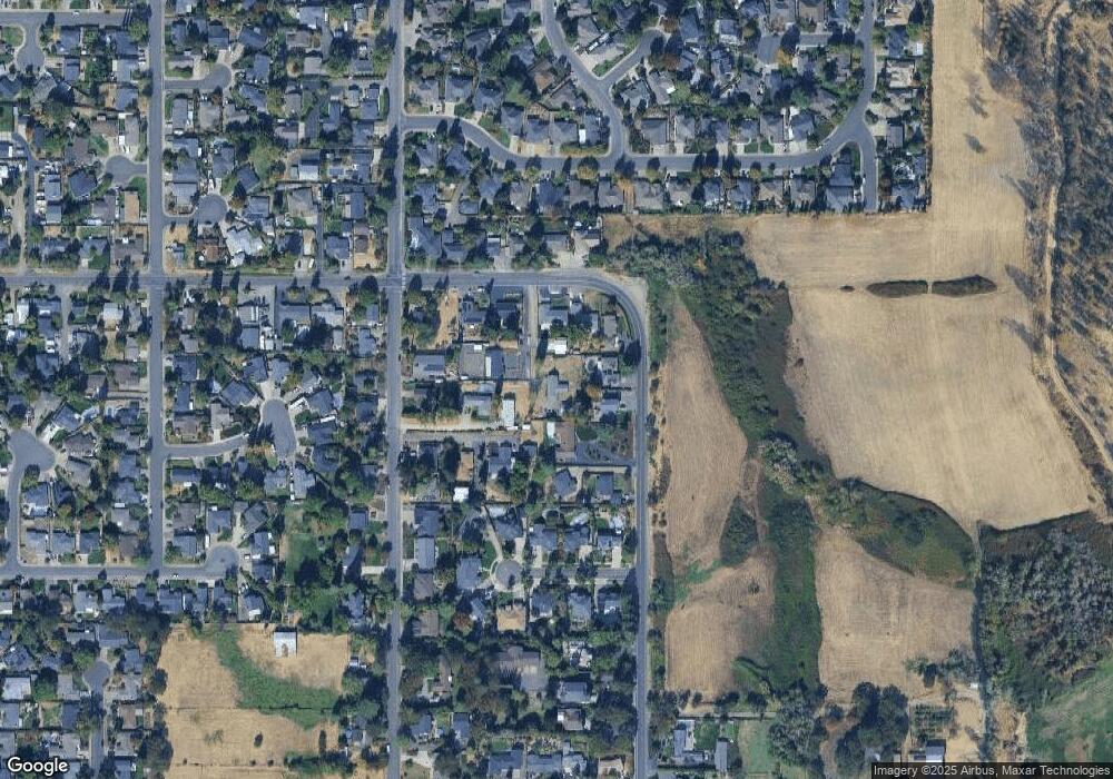 2476 Spring St, Medford, OR 97504 - photo 1