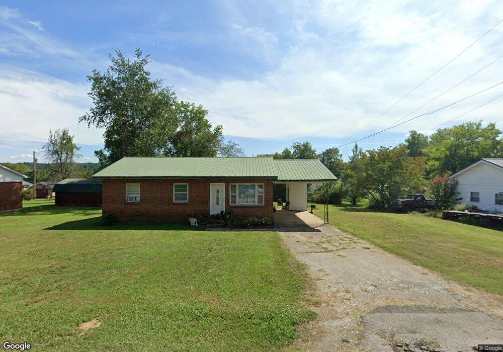 110 W Brooklyn St, Linden, TN 37096 - photo 1