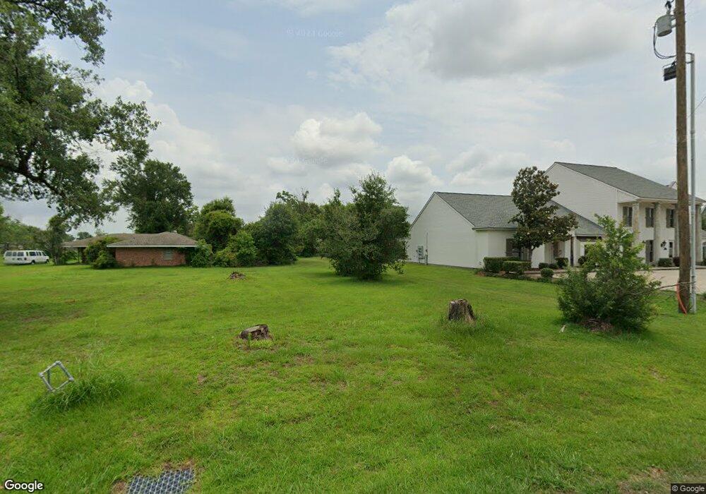 4701 Ihles Rd, Lake Charles, LA 70605 - photo 1