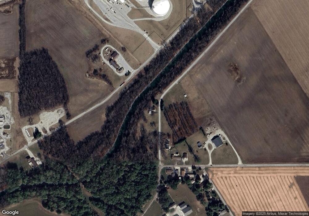 528 E Riverside Rd, Huntington, IN 46750 - photo 1