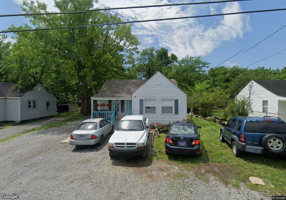 336 Maplewood Dr, Shelbyville, TN 37160 - photo 1