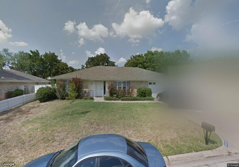 8525 Brookview Dr, North Richland Hills, TX 76182 - photo 1