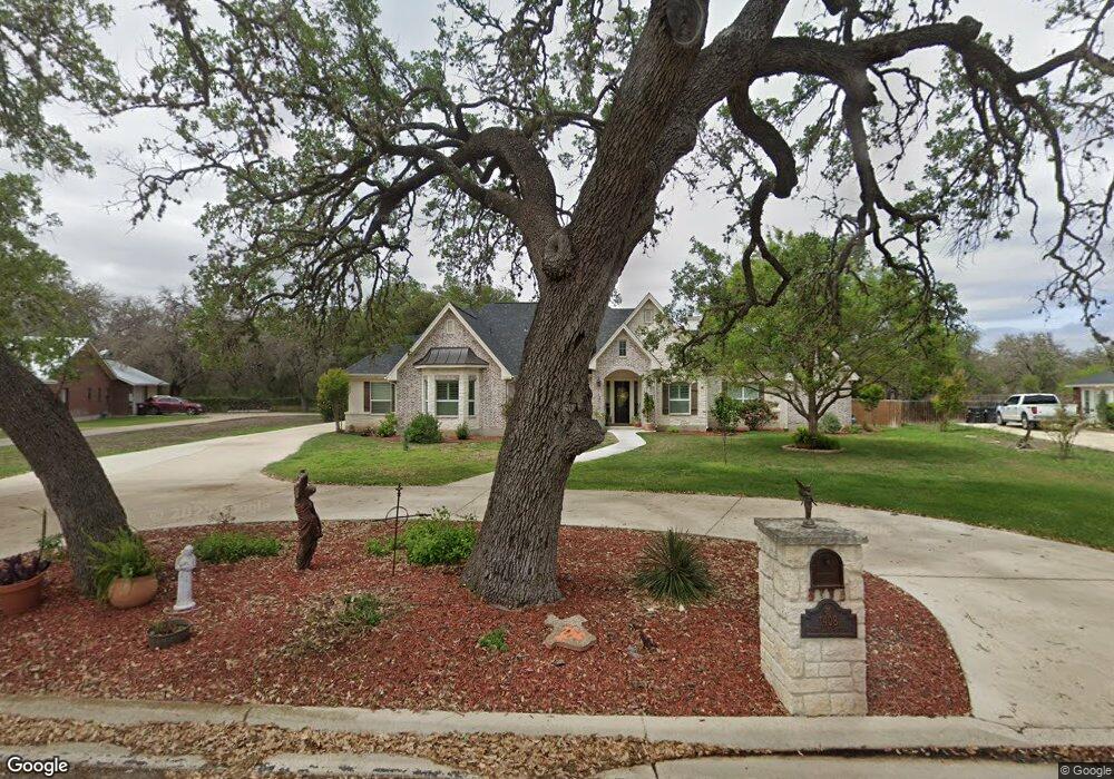1408 Woodland Ct, Hondo, TX 78861 - photo 1