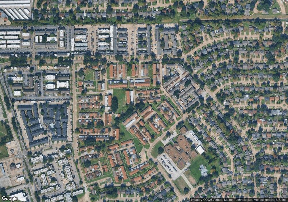 123 Casa Grande Dr unit 123, Houston, TX 77060 - photo 1