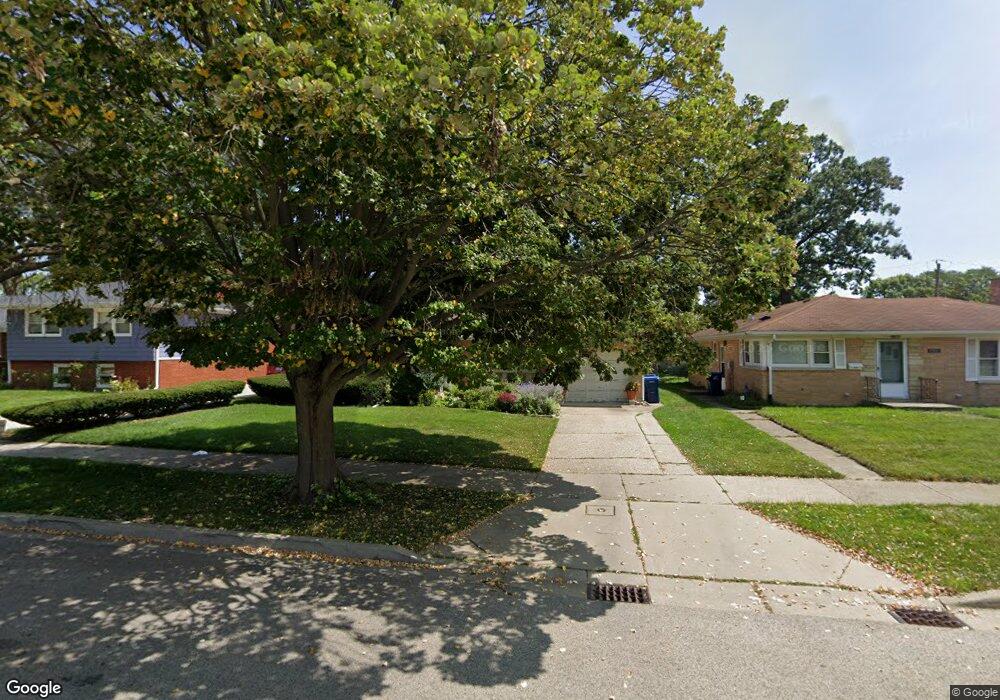 427 Tiffany Dr, Waukegan, IL 60085 - photo 1