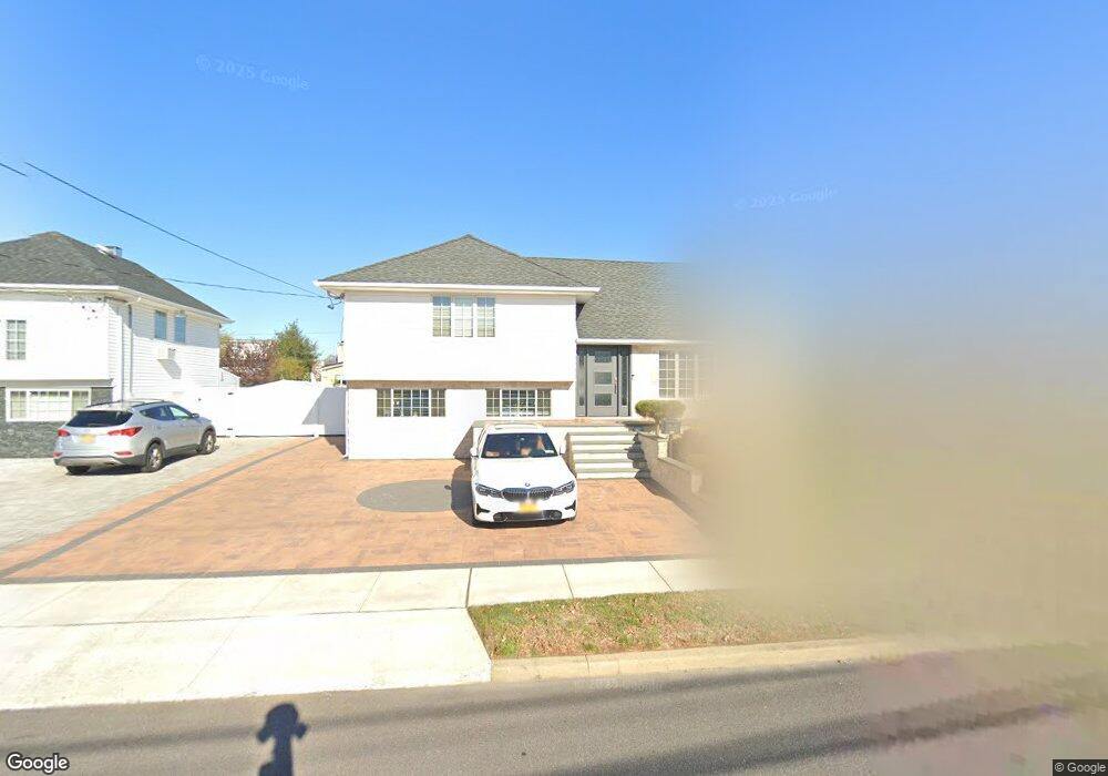 160 Thompson Ave, Oceanside, NY 11572 - photo 1