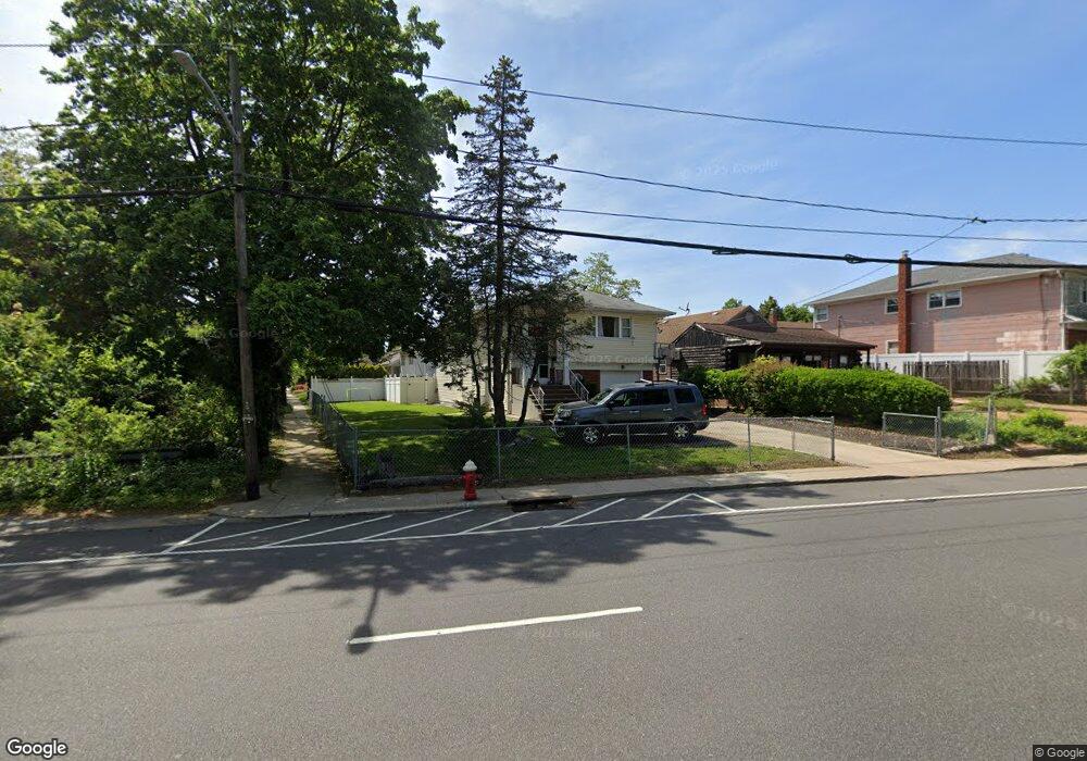 672 Nassau Blvd, West Hempstead, NY 11552 - photo 1