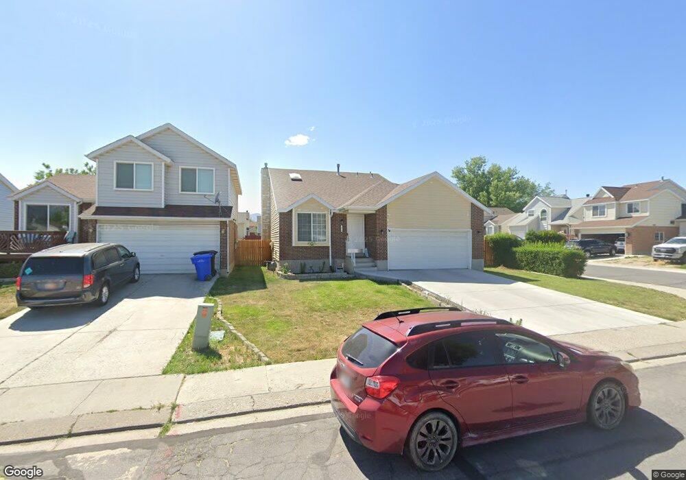 7976 Saint Ives Ln, West Jordan, UT 84088 - photo 1