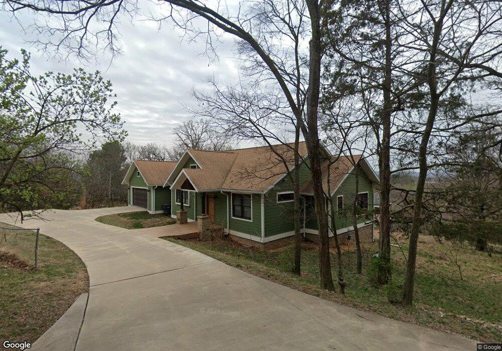 322 S Walker Rd, Fayetteville, AR 72701 - photo 1