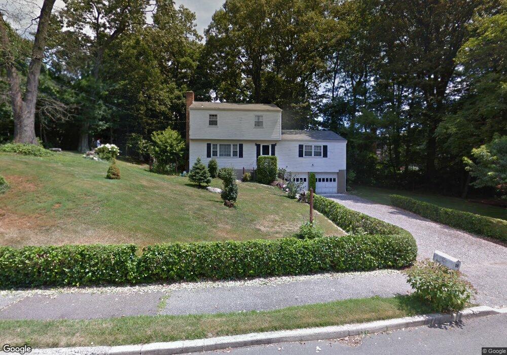 16 Possum Cir, Norwalk, CT 06854 - photo 1