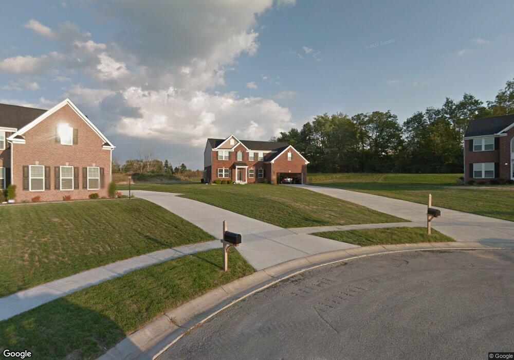 4994 Lakota Woods Dr, Liberty Township, OH 45044 - photo 1