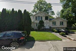 92 Forest St, Closter, NJ 07624
