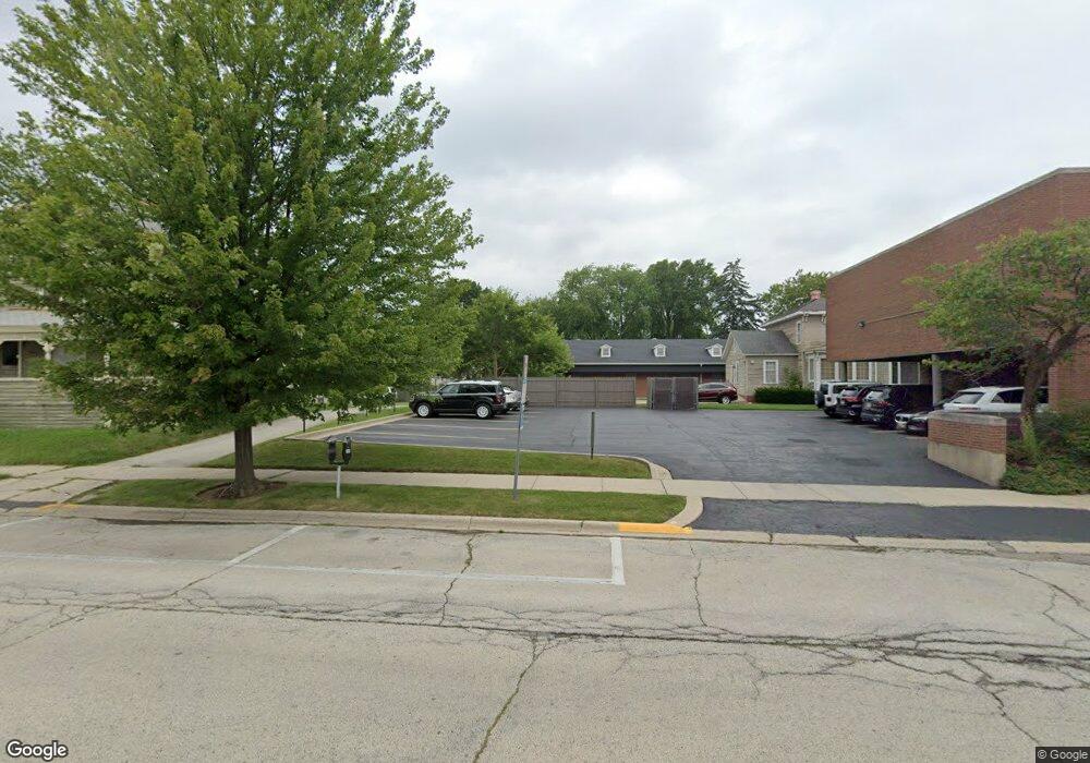 412 W Clayton St, Waukegan, IL 60085 - photo 1