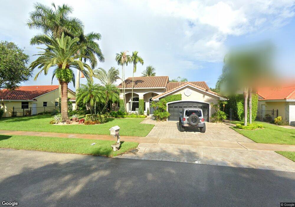 1651 SW 105th Ln, Davie, FL 33324 - photo 1