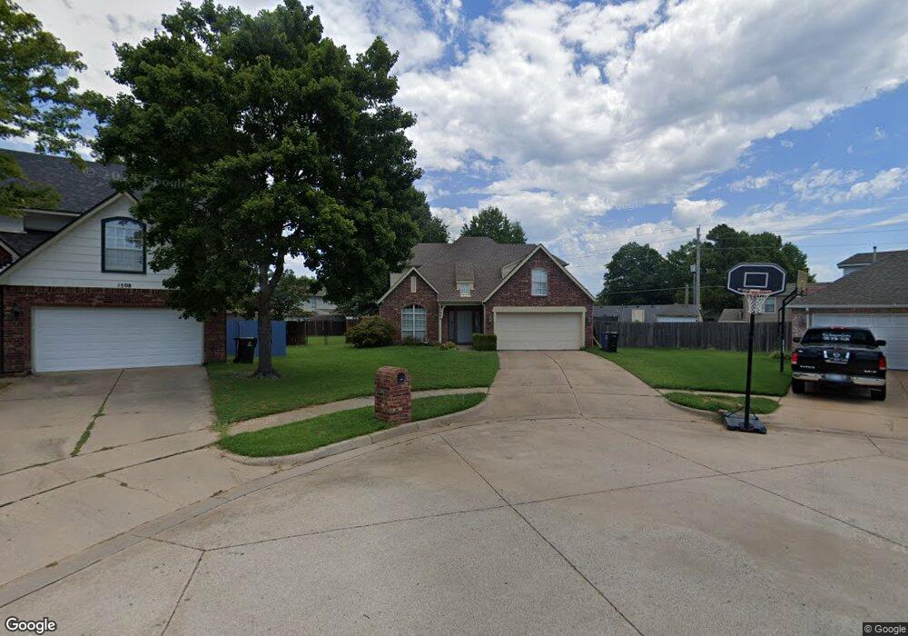 1504 W Jefferson Cir, Broken Arrow, OK 74011 - photo 1