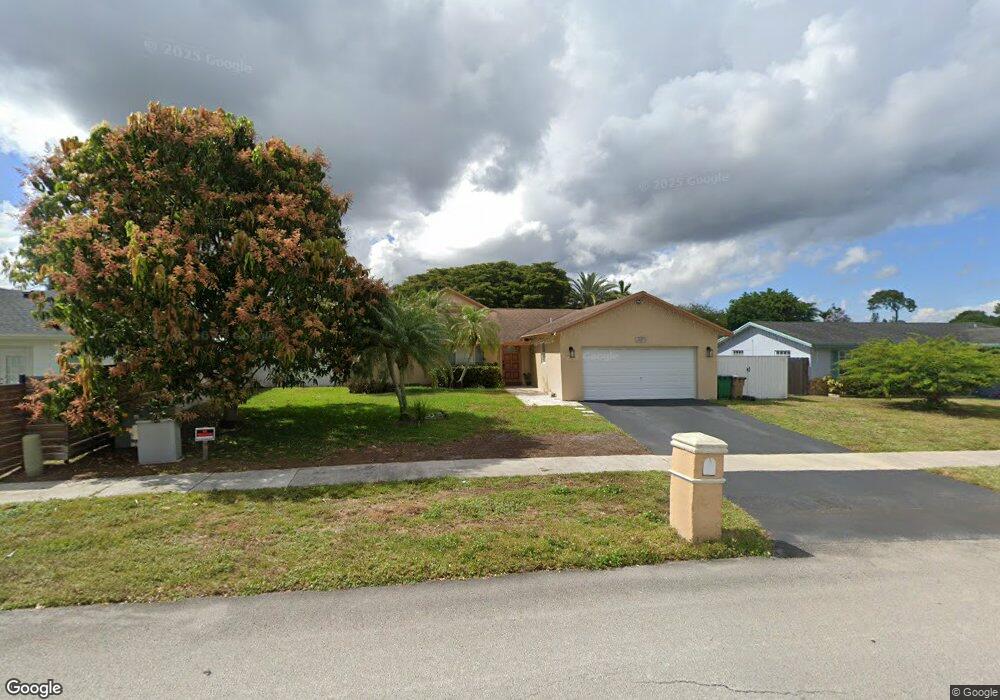 1071 SW 128th Dr, Davie, FL 33325 - photo 1