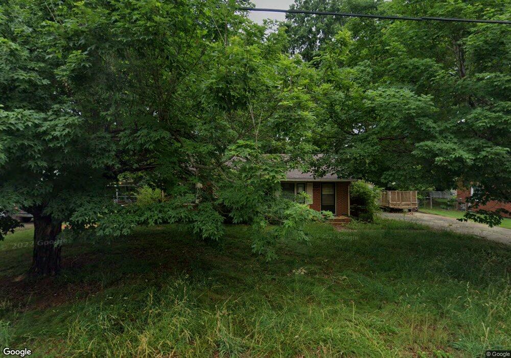 445 Hillcrest Dr, Statesville, NC 28677 - photo 1