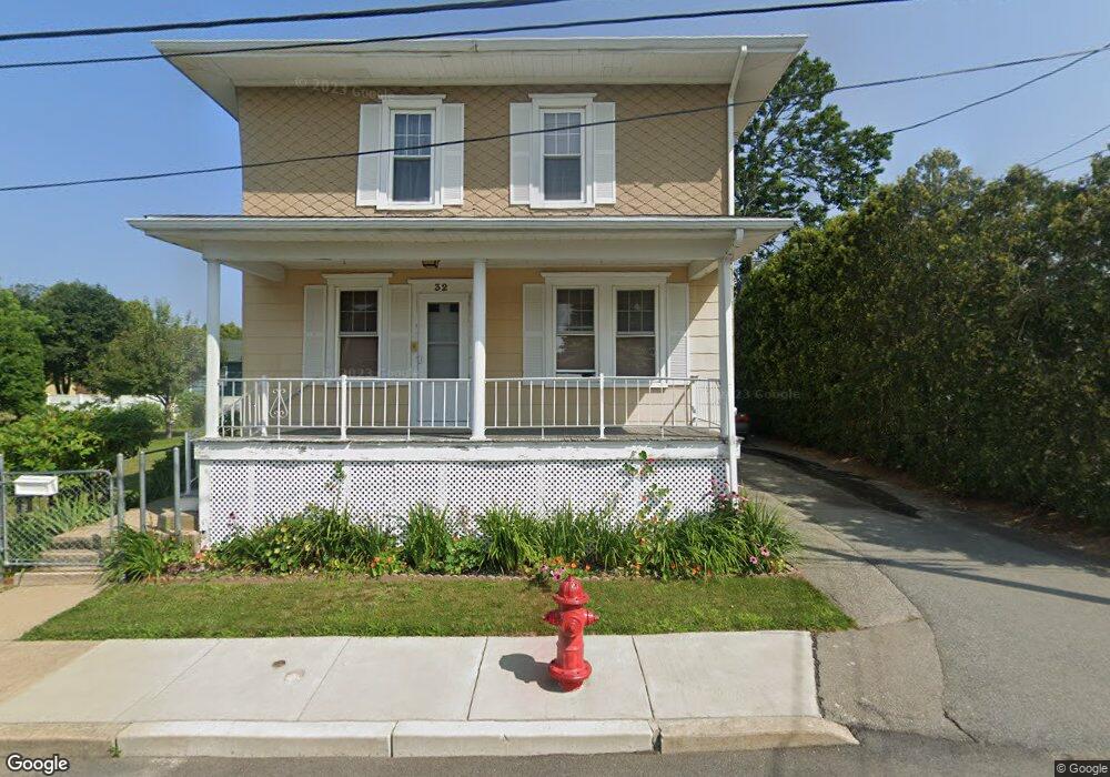 32 Jesse St, Fairhaven, MA 02719 - photo 1