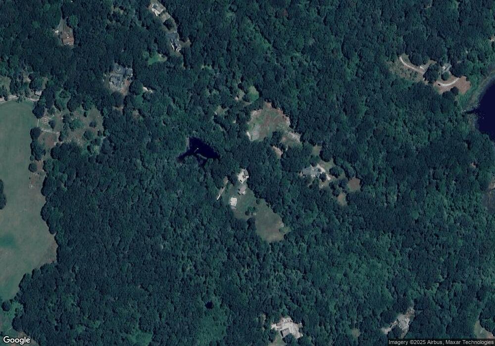 301 Wood Hollow Rd, Wakefield, RI 02879 - photo 1