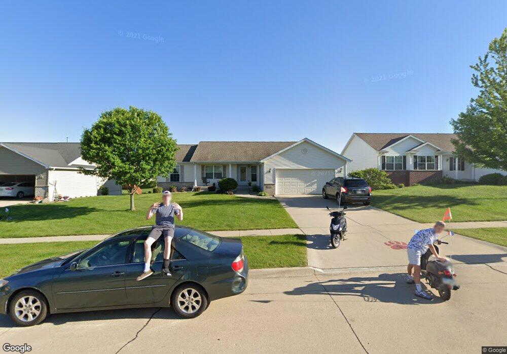 2604 Covey Ct, Cedar Falls, IA 50613 - photo 1