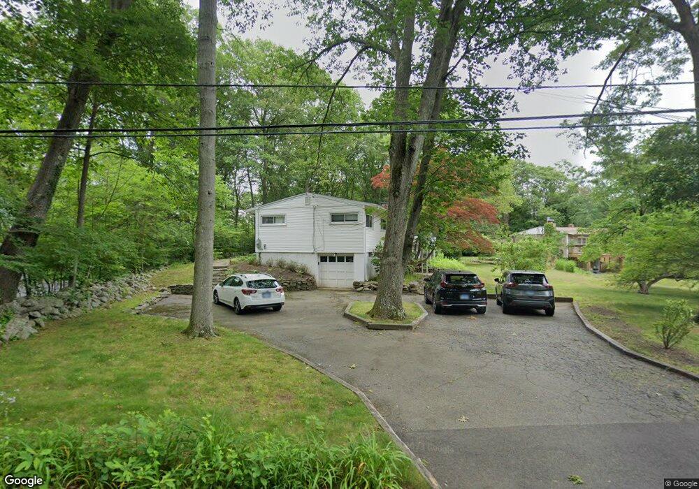 24 Wayfaring Rd, Norwalk, CT 06851 - photo 1