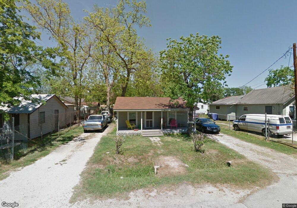 2111 Linder St, Houston, TX 77026 - photo 1