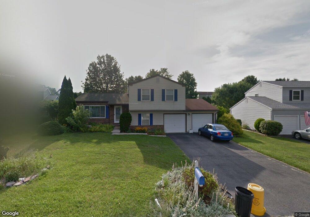 563 Sweetbriar Dr, Harrisburg, PA 17111 - photo 1