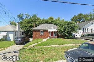 10009 Diamond Dr, Saint Louis, MO 63137