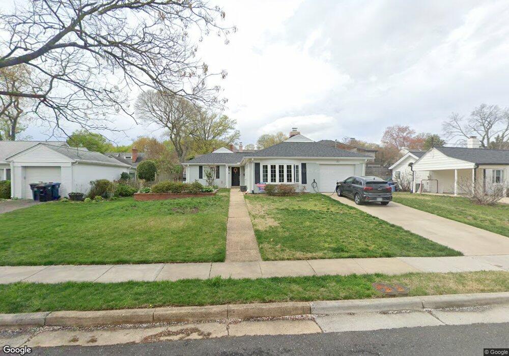 312 Skyhill Rd, Alexandria, VA 22314 - photo 1